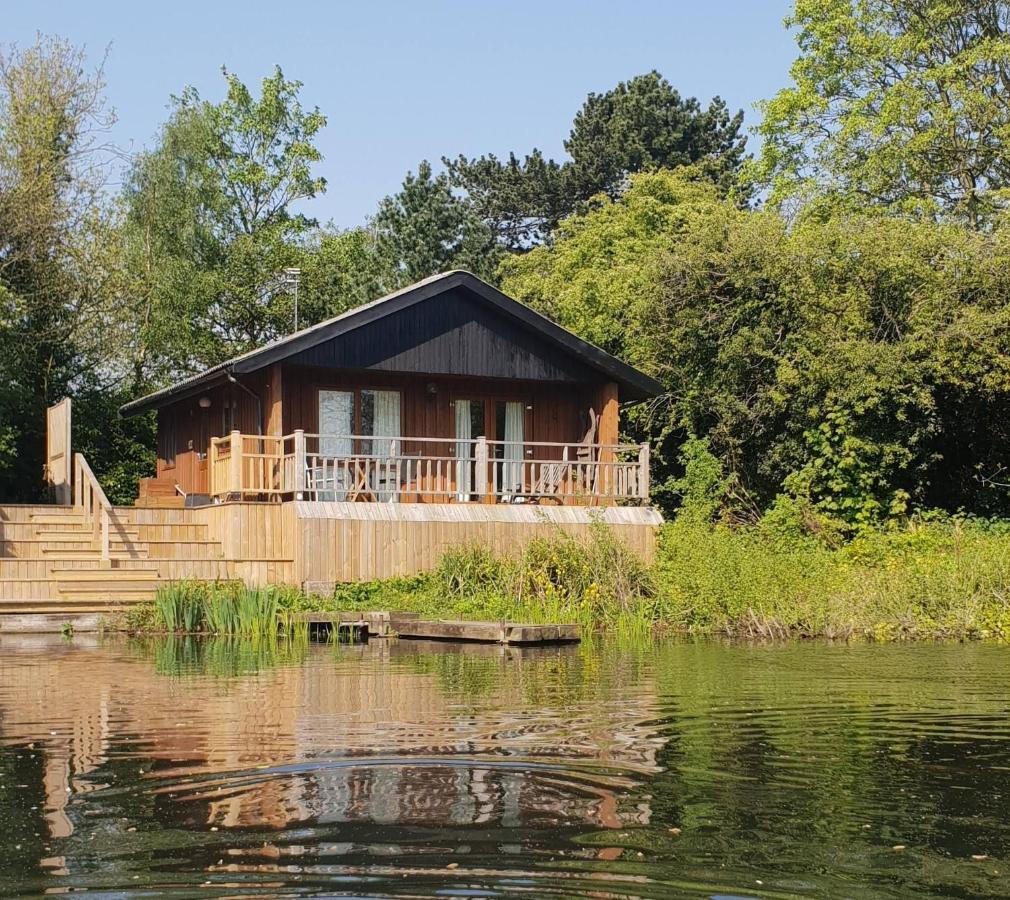 Holly Lodge 12 Hot Tub York Exteriér fotografie